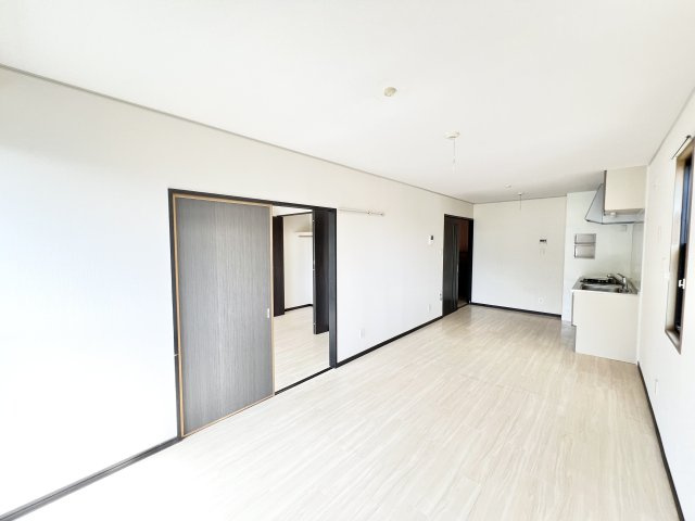 エバーグリーン Ⅱの居間・リビング|※別部屋参考写真