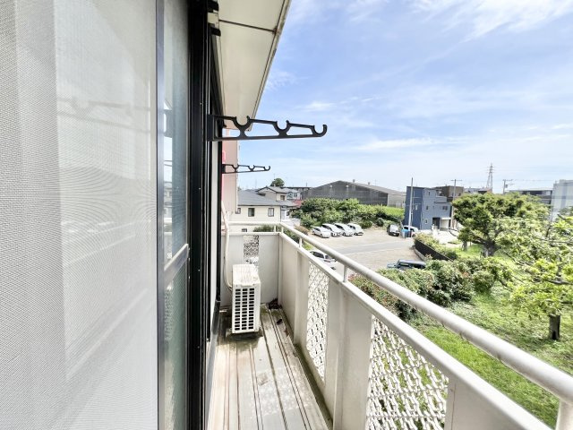 エバーグリーン Ⅱのバルコニー|※別部屋参考写真