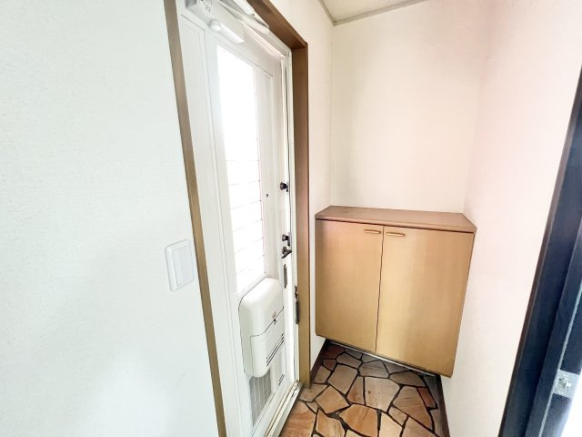 エバーグリーン Ⅱの玄関|※別部屋参考写真