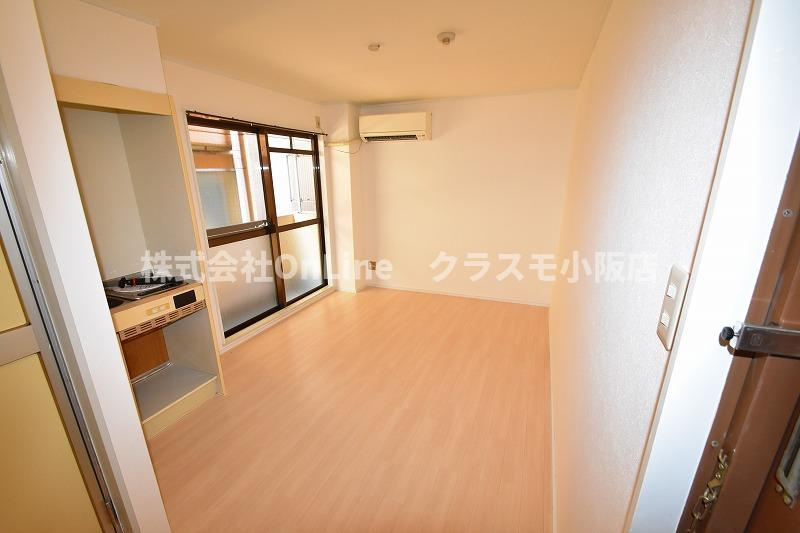東大阪市長堂１丁目の賃貸マンションの居間・リビング