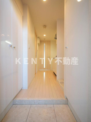 【玄関】 | ＦＯＲＴＩＳ大森 | 落ち着いた玄関です