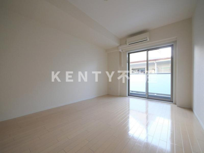 【居間・リビング】 | ＦＯＲＴＩＳ大森 | ゆったりとした居間です