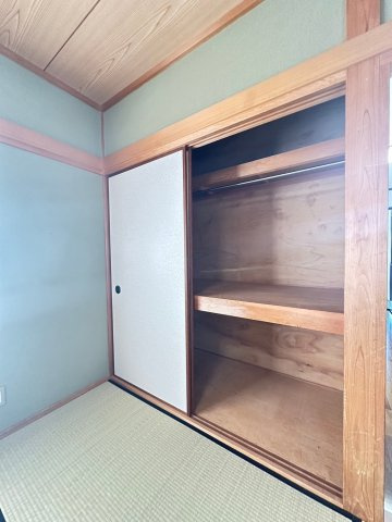 茨木市宿久庄5丁目戸建の収納