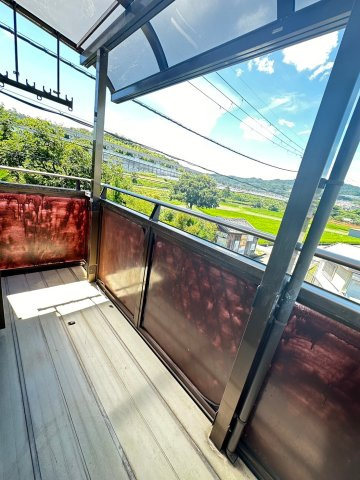 茨木市宿久庄5丁目戸建のバルコニー