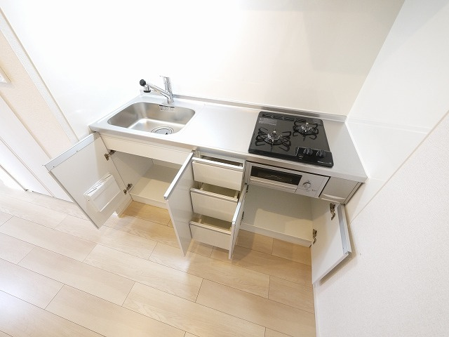 Ｃｒｅｓｔ　倭のキッチン|コンパクトなキッチンで掃除もラクラク