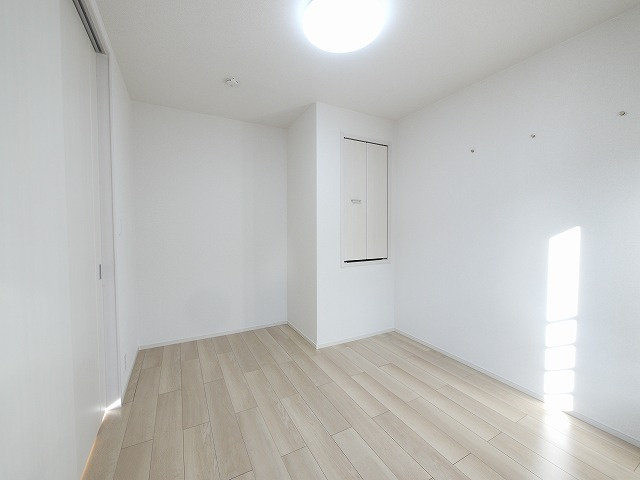 Ｃｒｅｓｔ　倭の洋室|使い勝手のいい洋室です