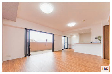 【居間・リビング】の画像