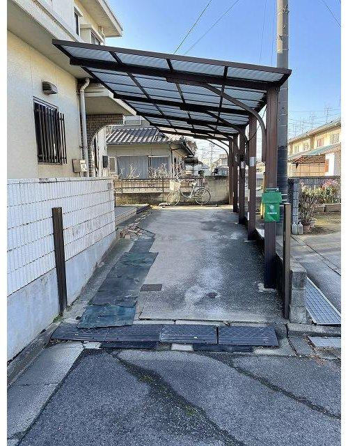 福山市西新涯町一丁目　戸建の駐車場|カーポート