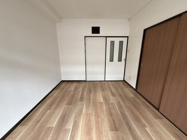 ペシュ七番館の子供部屋
