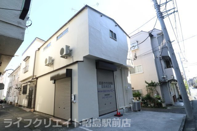 マークワンの外観