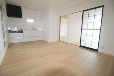 【居間・リビング】 | メゾン二本松 | 別室の写真使用