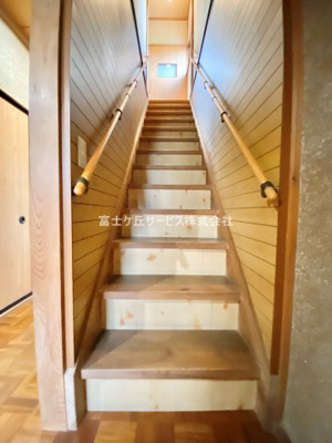 【その他】 | 富士市大淵 中古戸建て | 階段です
