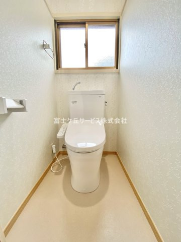 【トイレ】 | 富士市大淵 中古戸建て | シンプルで使いやすいトイレです