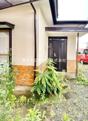 【エントランス】 | 富士市大淵 中古戸建て | エントランス