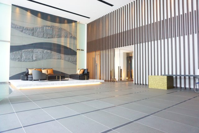 ローレルタワー心斎橋のロビー