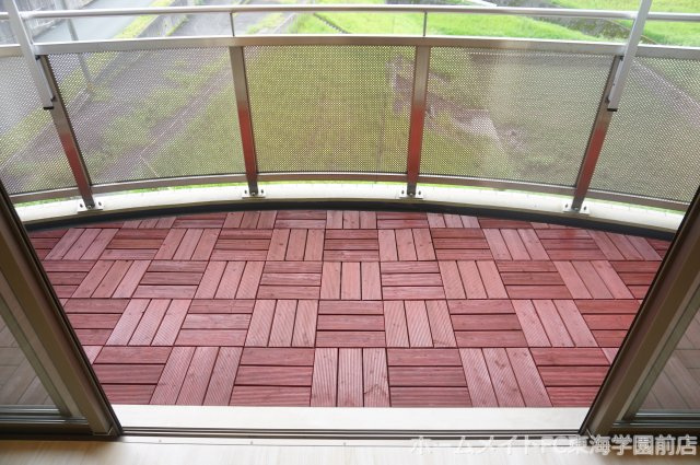 ソル・レヴェンテのバルコニー