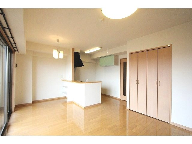 ソル・レヴェンテの居間・リビング