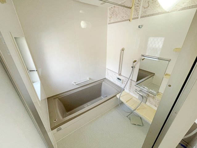 岸和田市田治米町　中古戸建の浴室