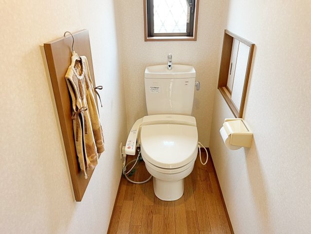 岸和田市田治米町　中古戸建のトイレ