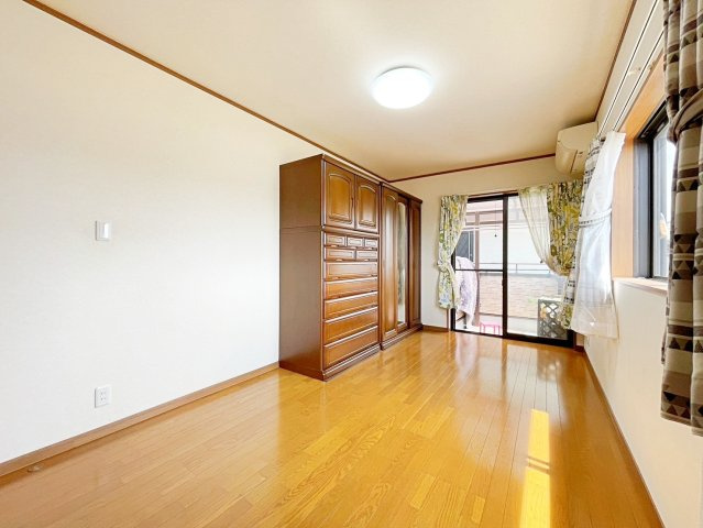 岸和田市田治米町　中古戸建の洋室