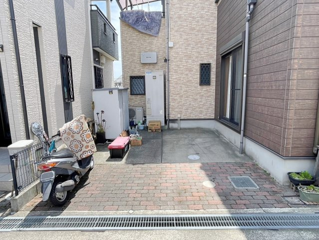 岸和田市田治米町　中古戸建の駐車場