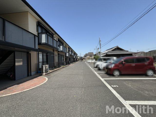 パーミーハイツの駐車場