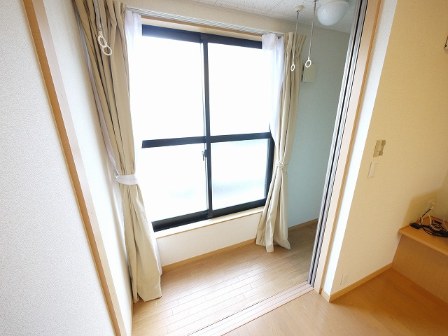 レオパレス城ノ内Ⅱのバルコニー|サンルーム