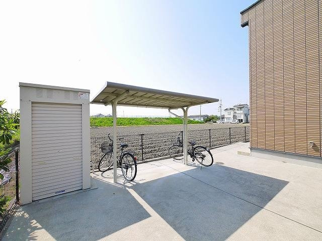 レオパレス城ノ内Ⅱのその他共用部分|自転車置き場