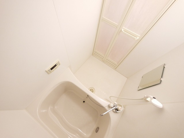 レオパレス城ノ内Ⅱの浴室|お風呂です