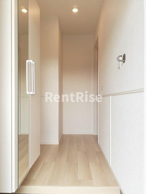 ディセントラ西五城Ⅰの玄関|玄関