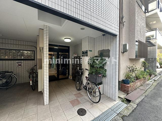 メルべーユ磯路のエントランス