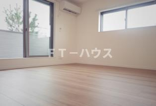ラボーナ実籾の居間・リビング