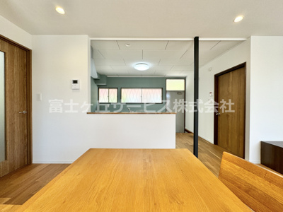 【キッチン】 | 藤枝市藤岡4丁目 中古戸建て | 広々としたキッチンです