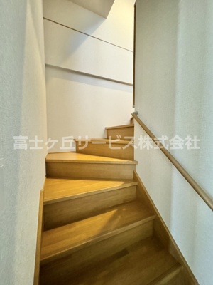 【その他】 | 藤枝市藤岡4丁目 中古戸建て | 階段です