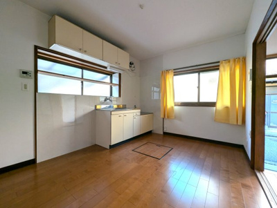 【居間・リビング】 | 北久米1034-4山口戸建