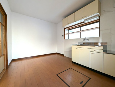 【居間・リビング】 | 北久米1034-4山口戸建