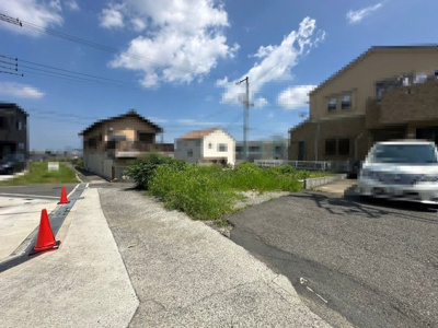 【前面道路含む現地写真】 | 唐国町３丁目　売土地 | ローソンまで徒歩６分！ちょっとしたお買い物に便利ですね♪