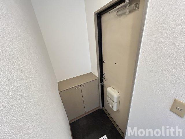 ハーベスト藤原B棟の玄関