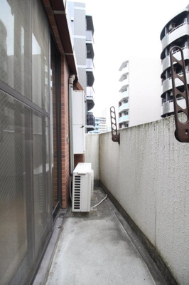 【バルコニー】 | サンテミリオン三田