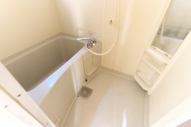 セントラルコーポニュー広の浴室