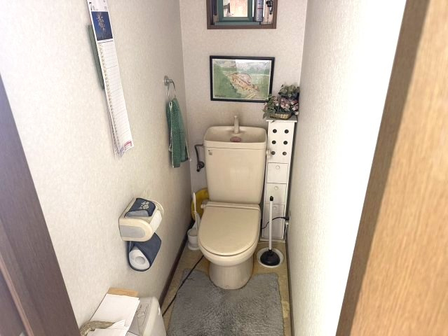 河合町2丁目貸事務所のトイレ