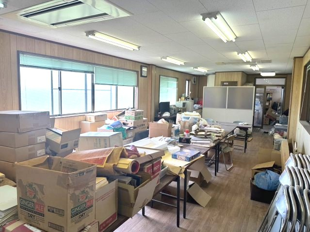 河合町2丁目貸事務所の内装