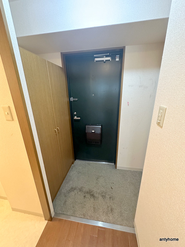 キリンコンプリート　仲介手数料無料の玄関