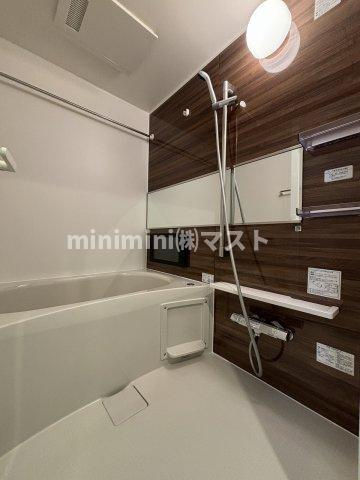 プレジオ松屋町の浴室