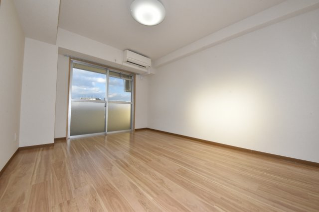 TOCCHI　1番館の居間・リビング