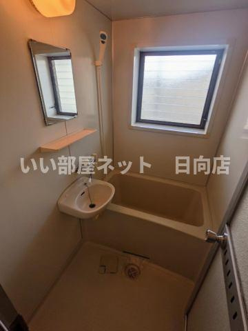 セントラルハイツの浴室|落ち着いた空間のお風呂です
