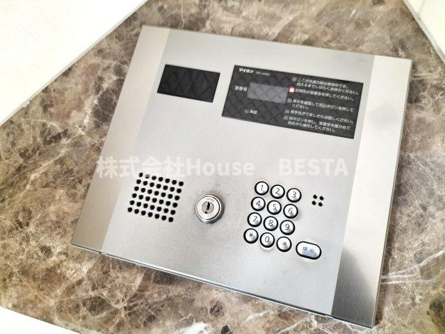 プレサンス神戸メリケンパーク前のエントランス