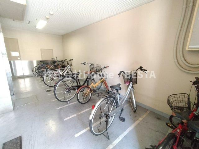 プレサンス神戸メリケンパーク前の駐車場