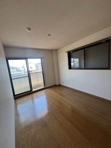 和歌山市湊北町２丁目・中古戸建・54596の洋室