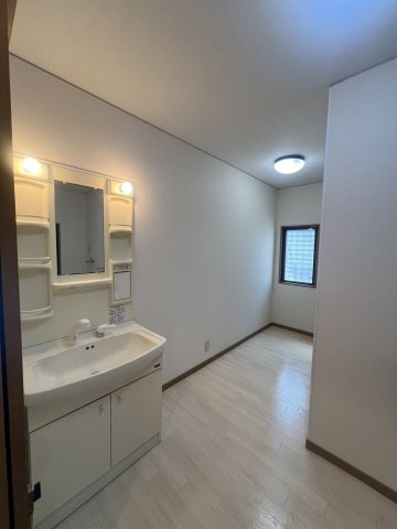 和歌山市湊北町２丁目・中古戸建・54596の洗面所